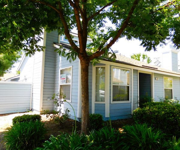 191 W. Pilgrim Ln Clovis, Ca. 93612